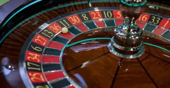 Fitur Slot Rise of Apollo di ponsel